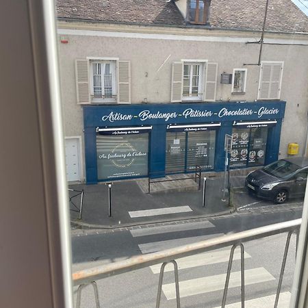 Grand T2 Renove - Bord Du Canal - Commerces A Pied Moret-sur-Loing Esterno foto