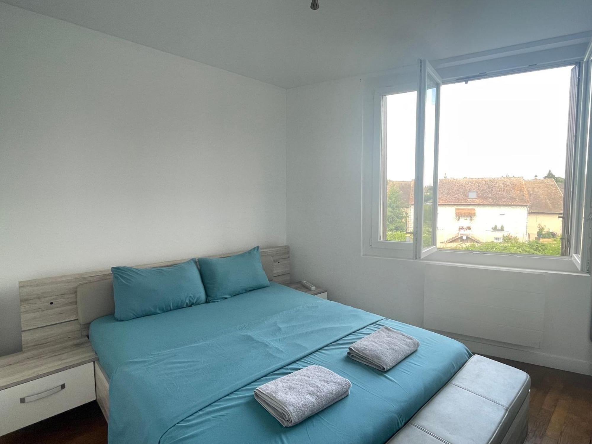 Grand T2 Renove - Bord Du Canal - Commerces A Pied Moret-sur-Loing Esterno foto